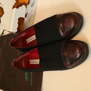 EUC Donald J Pliner Ciara comfort shoe in Nicole Black Stretch sz 7